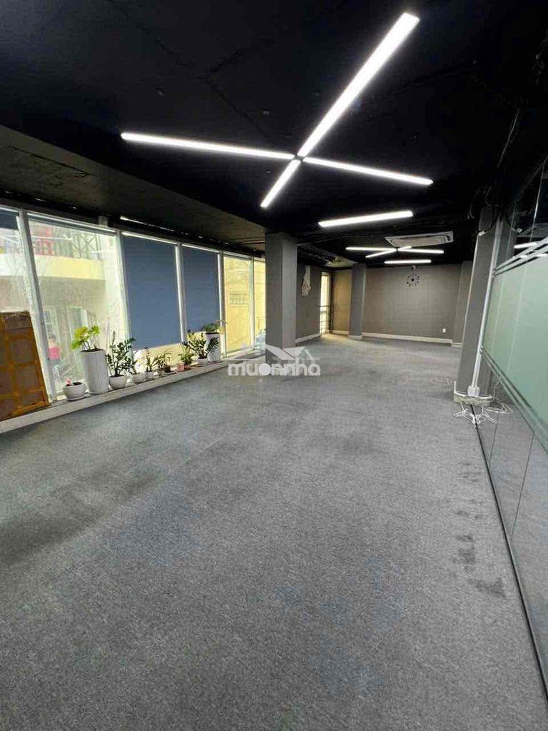 Văn phòng 3/2 q10 120m2 vuông vức ngăn sẵn phòng - 2
