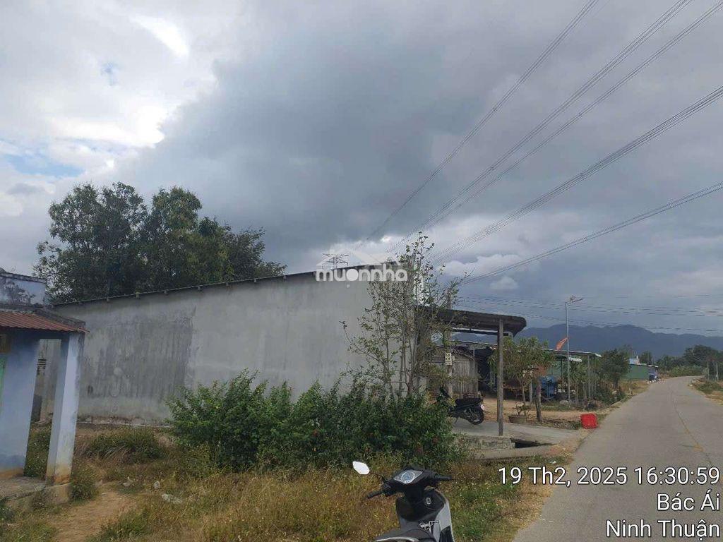 Đất thổ cư, view tựa núi - 2
