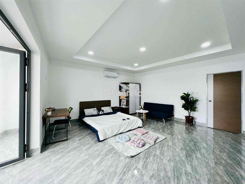 Cho thuê phòng studio ban công ngay lotte mart nguyễn văn lượng