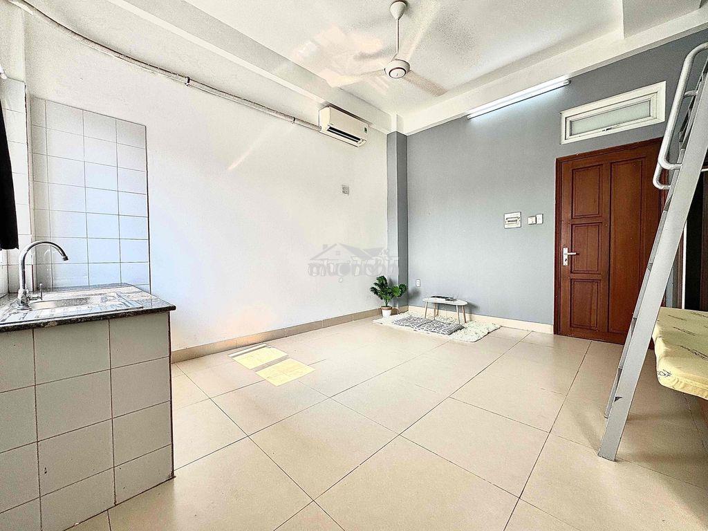 Phòng q12 , gần công viên phần mềm , gác rộng ở 3/4 ng - 2
