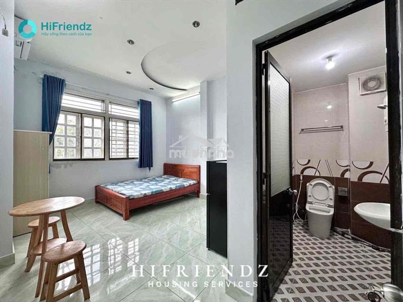 Cho thuê phòng studio full nt sát cầu nguyễn tri phương , quận 5