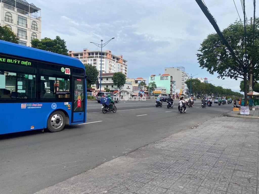 1000m2. mặt tiền quận 2. trần lựu. lương đình của - 3