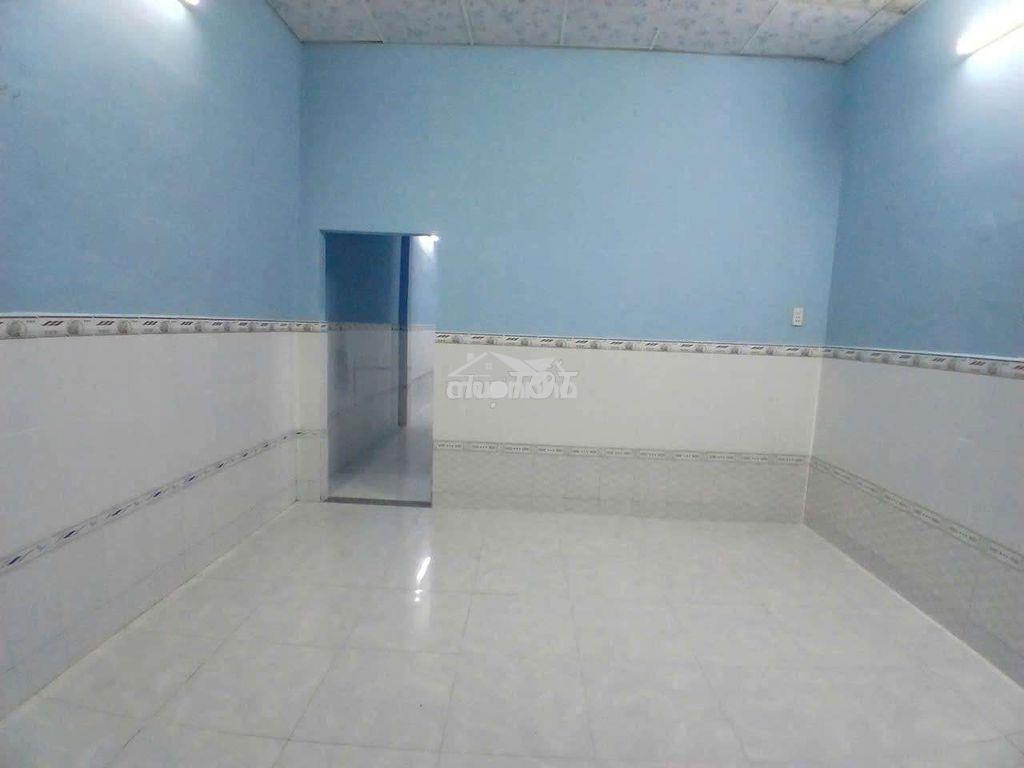 Nhà cấp 4 mới tinh, triệt, 1pn,1wc có thể tự ngăn thanh 2 pn, gần cpm - 2
