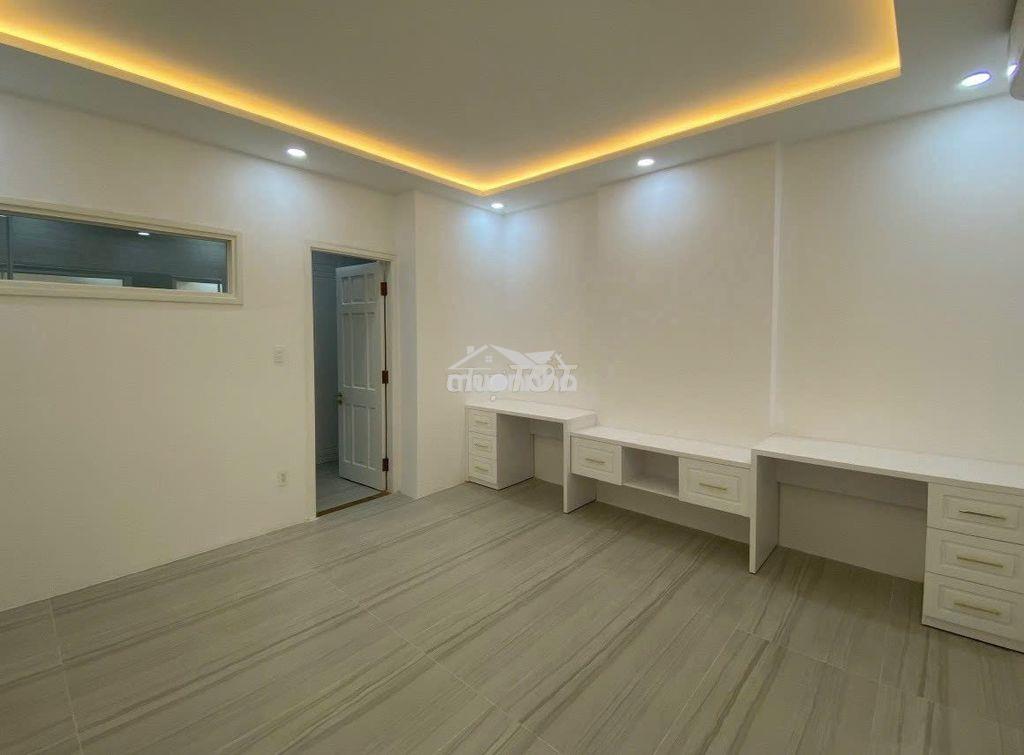 Cho thuê nhà nguyên căn hxt 611/3a điện biên phủ, phường 1, quận 3 - 4