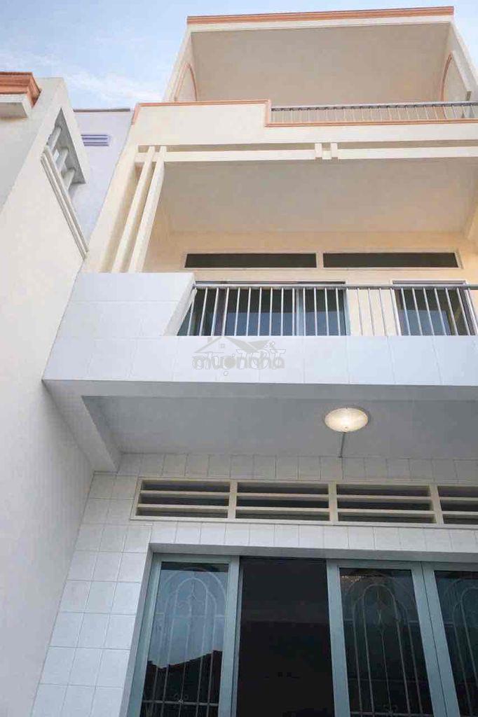 Chính chủ bán nhà 1 trệt 2 lầu mặt tiền kinh doanh ql51,4,1x33=136m2 - 4