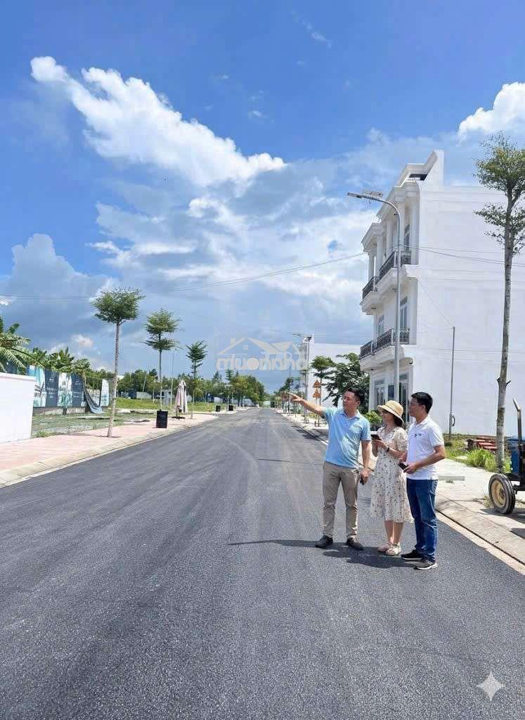 Em cần sang nhượng lại lo đất vị trí đối diện cổng viên  - 3