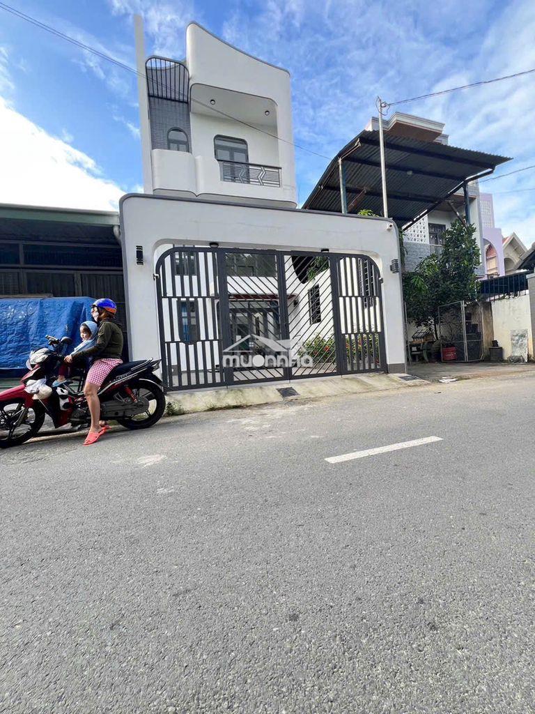 Thanh toán 750 triệu sở hữu ngay nhà 1trệt 2lầu/71,4m² gần chợ phú mỹ