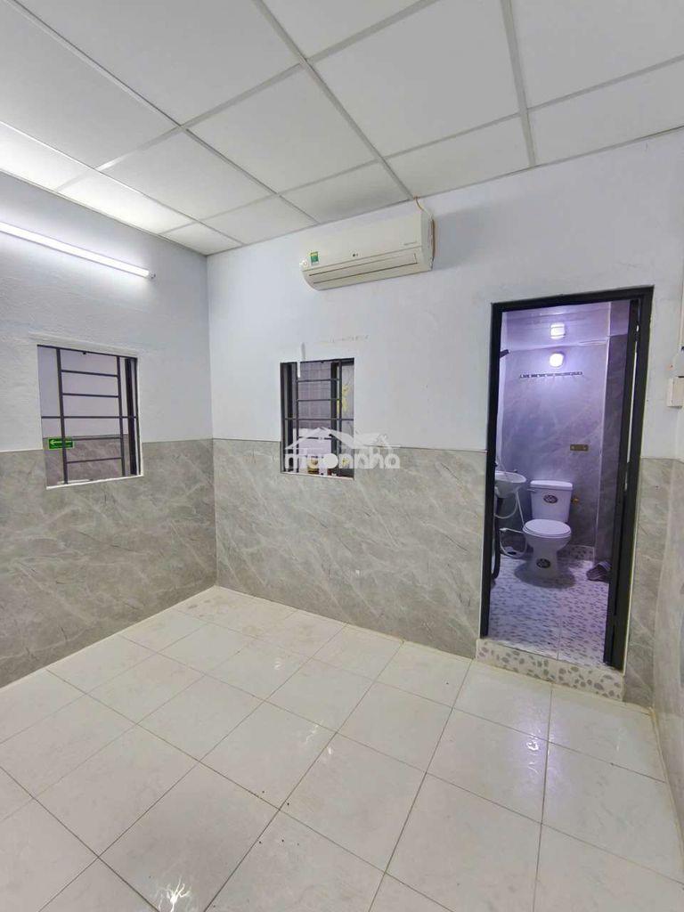 Phòng đẹp siu rẻ có máy lạnh