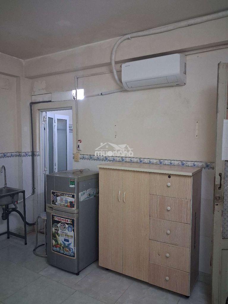 Phòng trọ 14m2 .đường phạm văn bạch .p15.qtb
