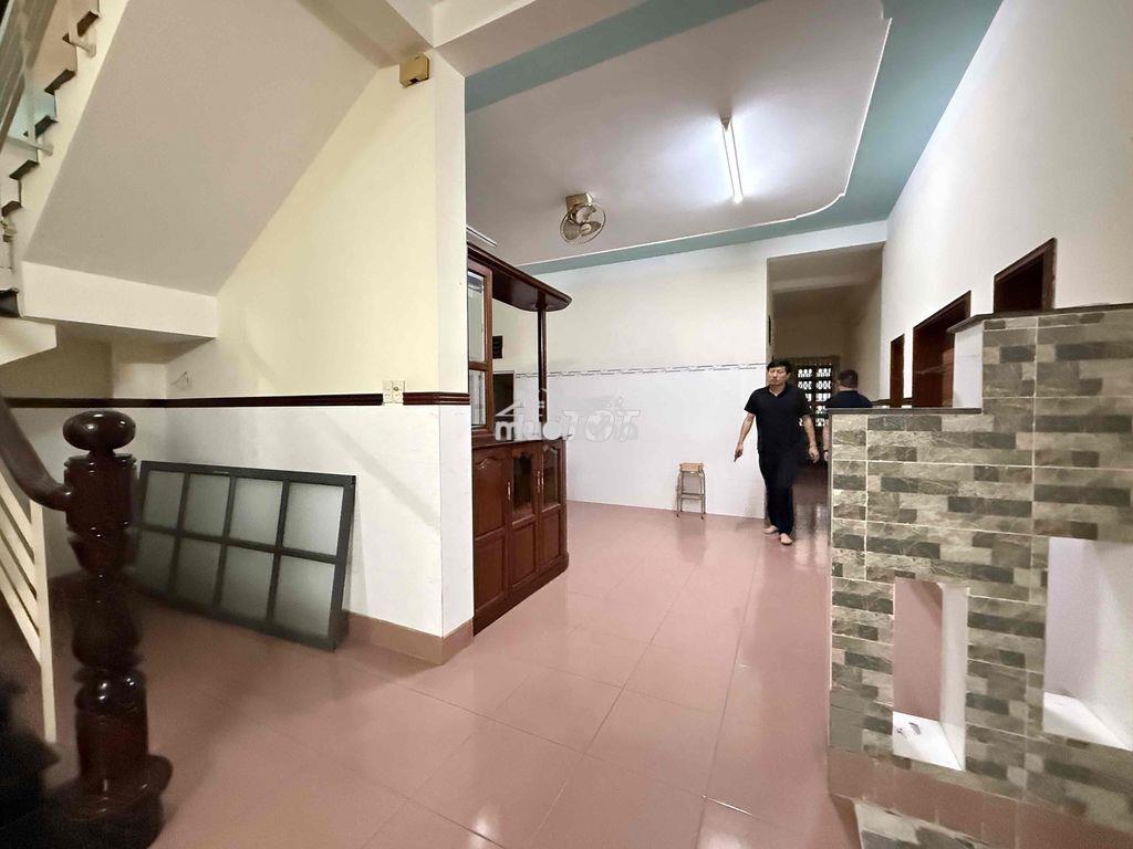 Nhà cho thuê gần ngay kdc phú hoà 5p ngủ chỉ 14triệu - 2