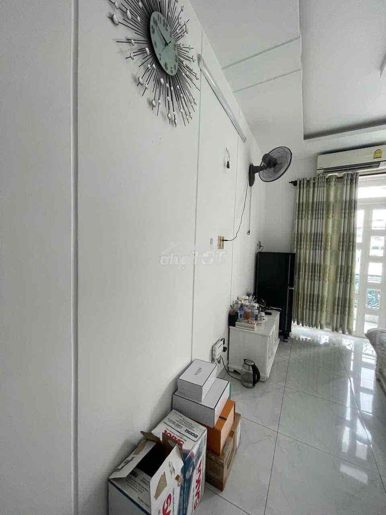 Nhà mới hẻm xe hơi 8m trương phước phan ,dt: 4x20.1m 3.5tấm giá: 7.9t - 4