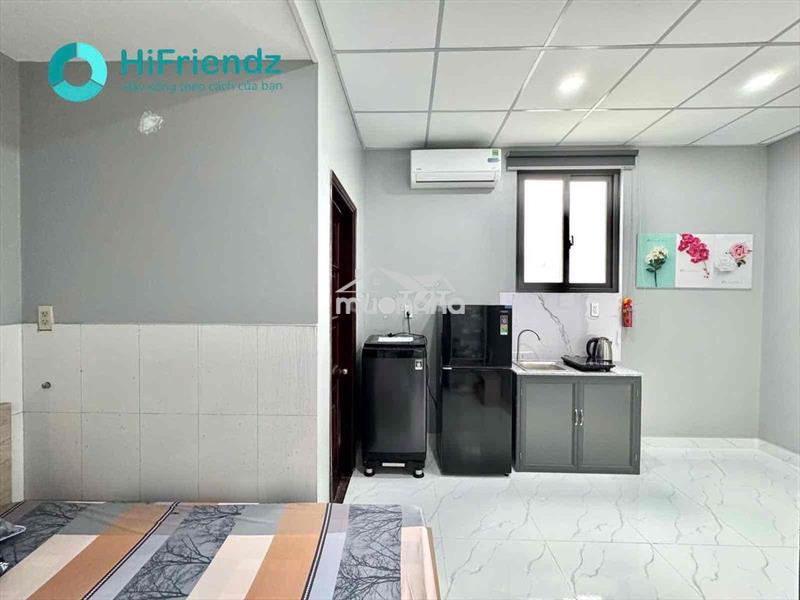 Studio cửa sổ trời full nội thất máy giặt riêng ngay gần cầu chữ y