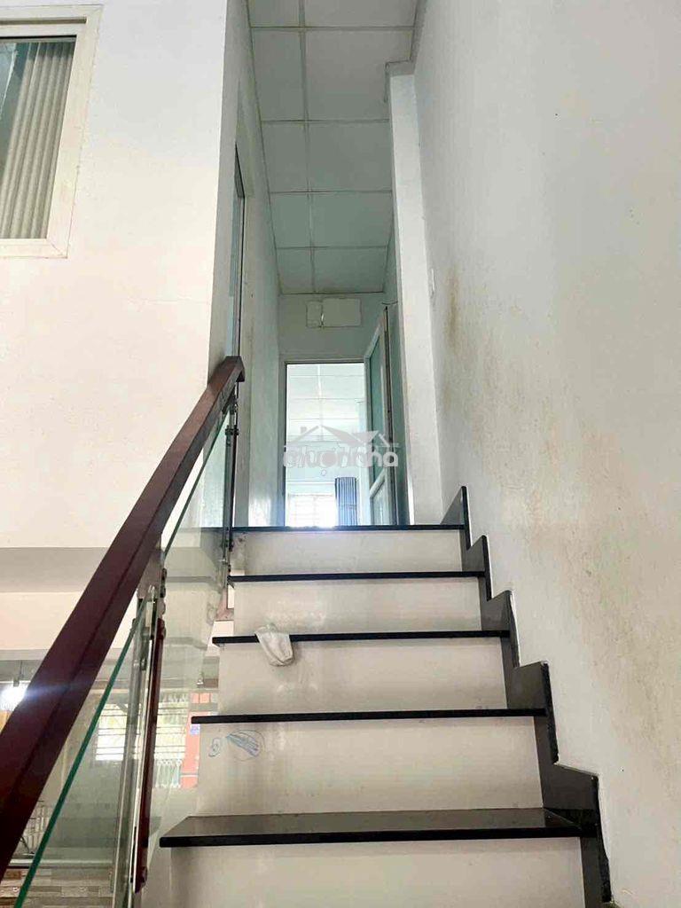 Nhà 1 trệt 1 lững 2pn 2wc sẵn 3 máy lạnh hẻm xe hơi đường lò lu q.9 - 3