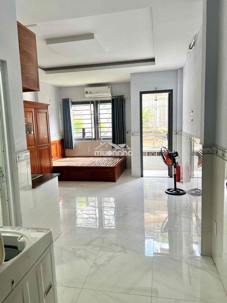 Căn hộ ban công - máy giặt riêng quang trung