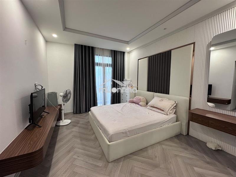 Cho thuê nhà khu verosa khang điền nội thất cao cấp 3 phòng đẹp