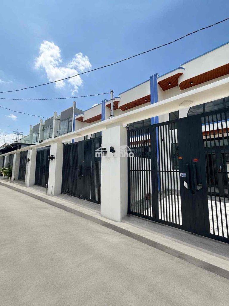 Chính chủ bán gấp nhà gác lửng đúc sân xe ôtô gần cây xăng 75 - 2