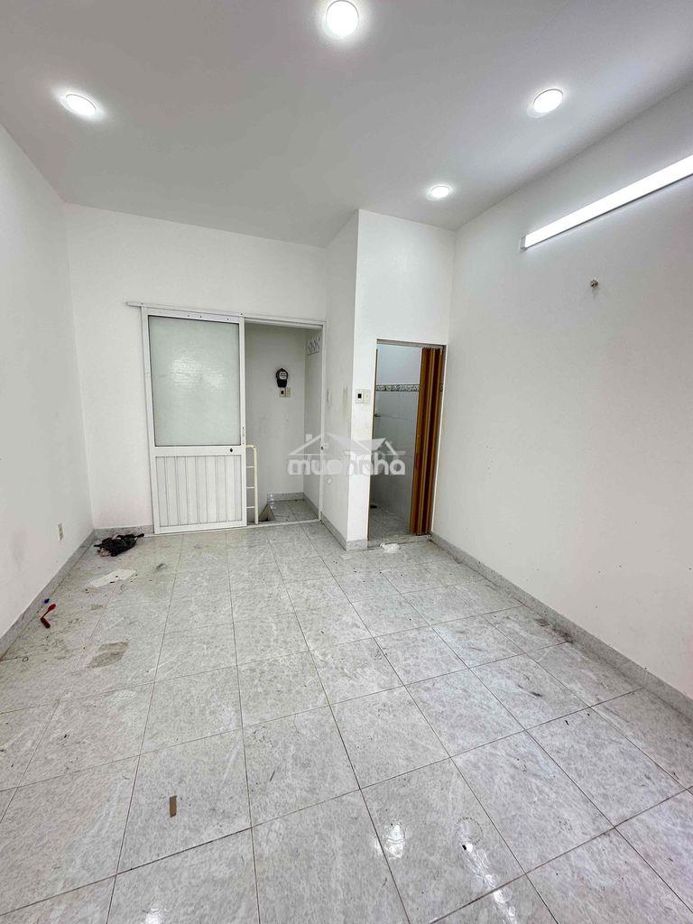 Bán nhà sc: 105/43 lê hồng phong q10| 4 x 8- 3 tầng | 5 tỷ - 3