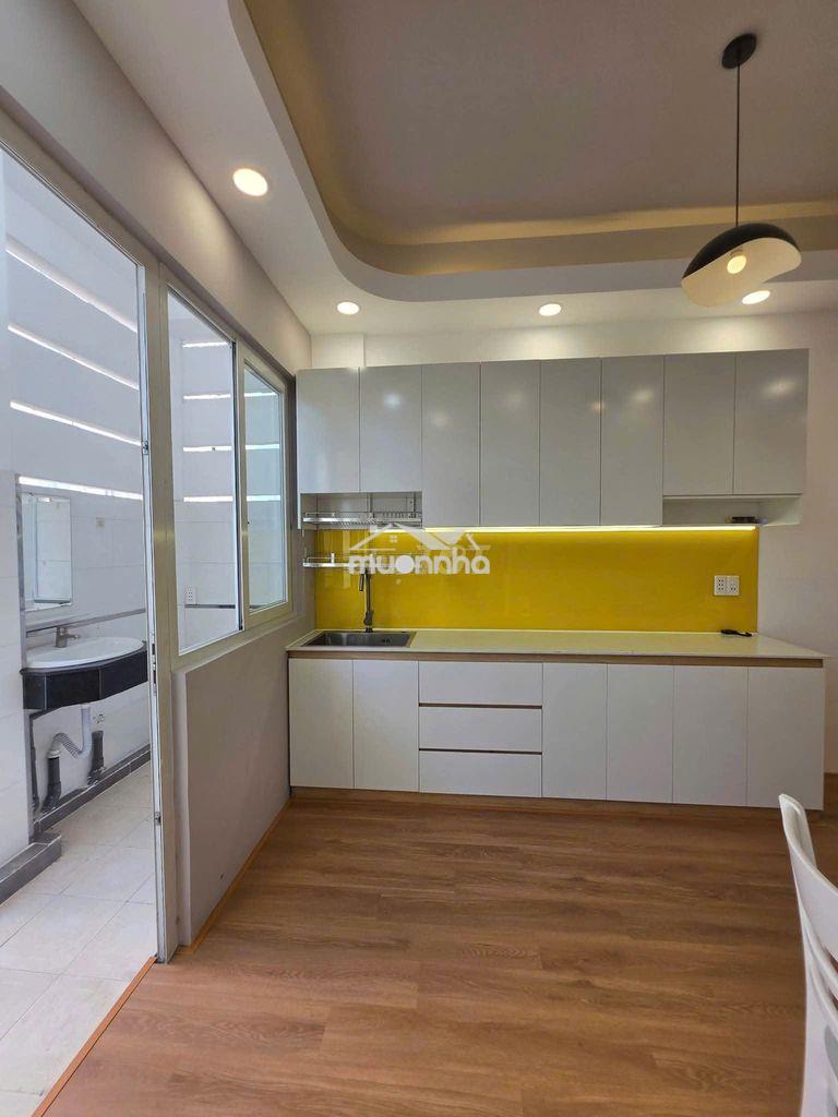 Chung cư lô c lý thường kiệt, 50m2, 2 pn, nội thất mới 100% giá 3,25t - 2