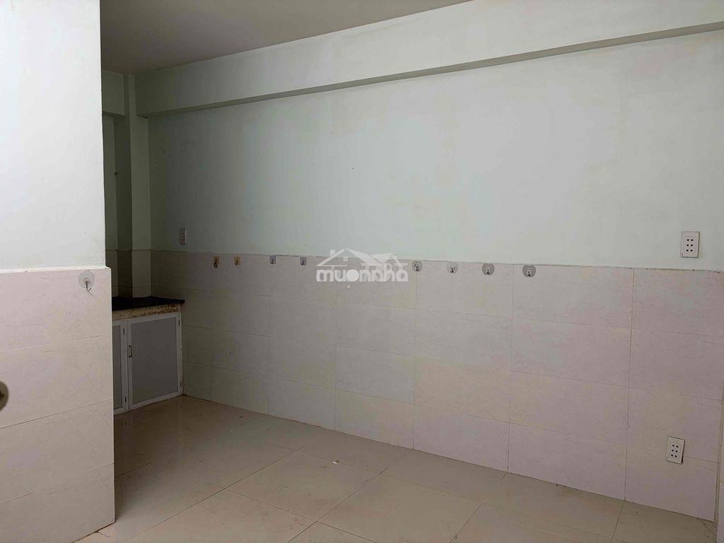 Phòng trọ bùi đình tuý có ban công - 2