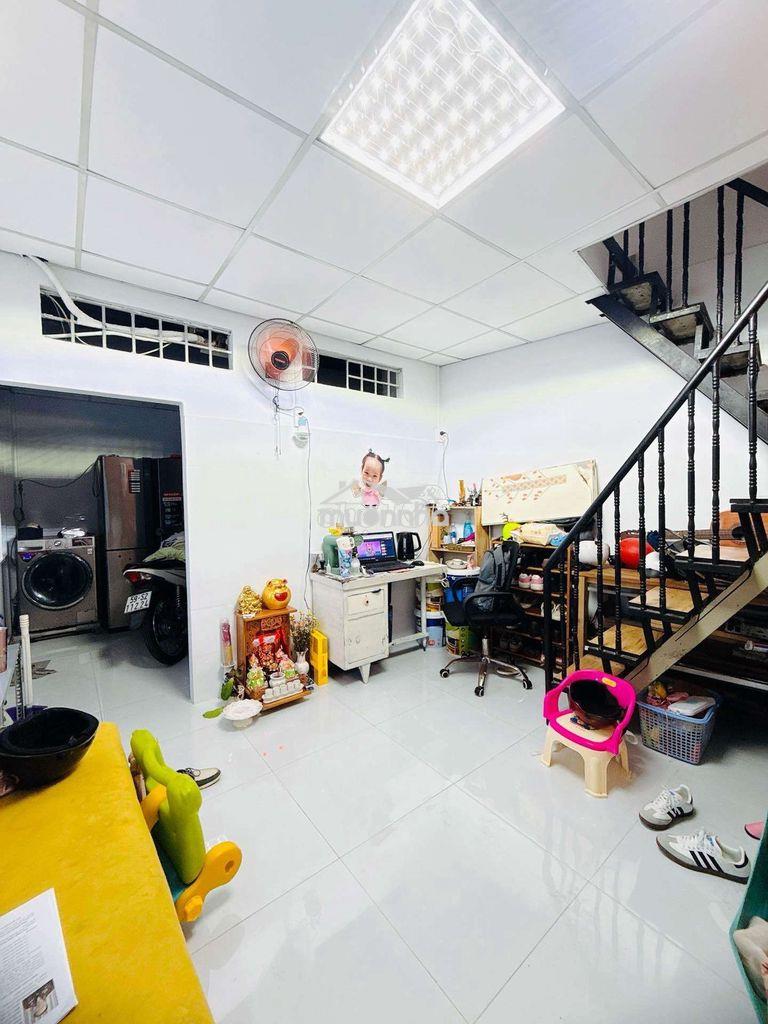 Đinh bộ lĩnh - p15 - bình thạnh - 28m2 - 3 tầng - 3 phòng ngủ - 3wc