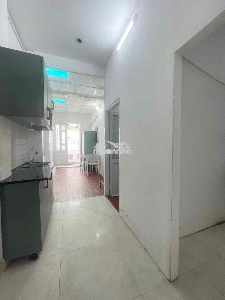 2 phòng ngủ, ban công, tách bếp, 40m2 chỉ 8tr2 ngay tại phú nhuận