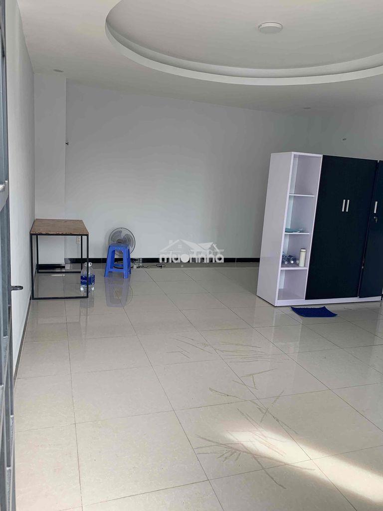 Phòng ~ 41m2 có ban công riêng, gần bến xe an sương, chợ - 2