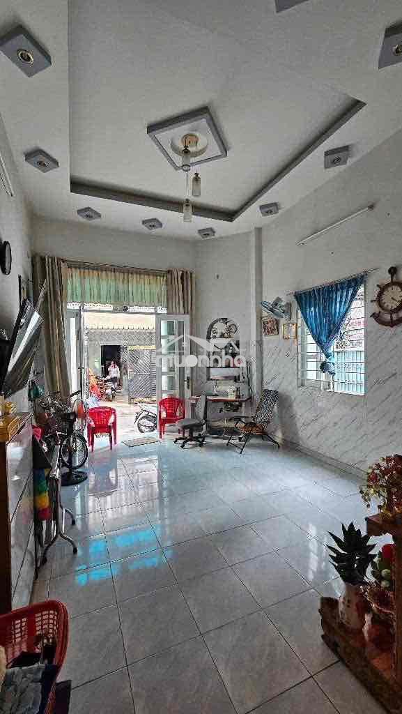 Góc 2 mặt tiền không lộ giới – 4.5 x 17m – 75m2 – 3 tầng – 7pn – đường