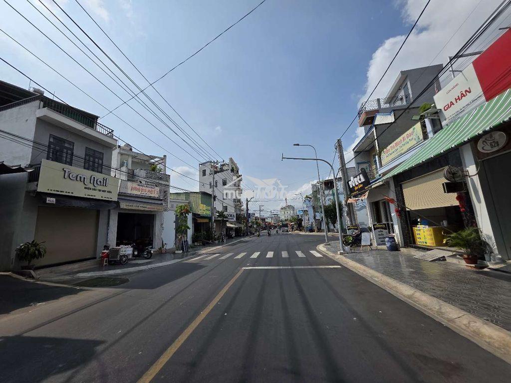 Nhà phố 122m hoàn công kế bên làng đại học quốc gia tphcm - 2