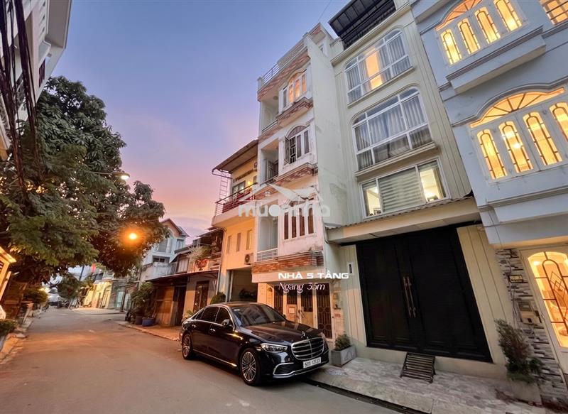 Chỉ 4,55 tỷ nhà 5 tầng ngang 3,5m mặt tiền đường số p. bình thuận q7
