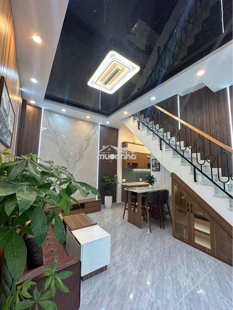 Nhà 3 lầu 5 tỏi - đường bà hom - 4