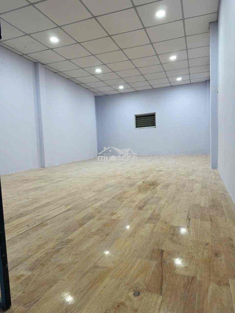 Nhà như hình - 4x17m - 5tr/ tháng - 3