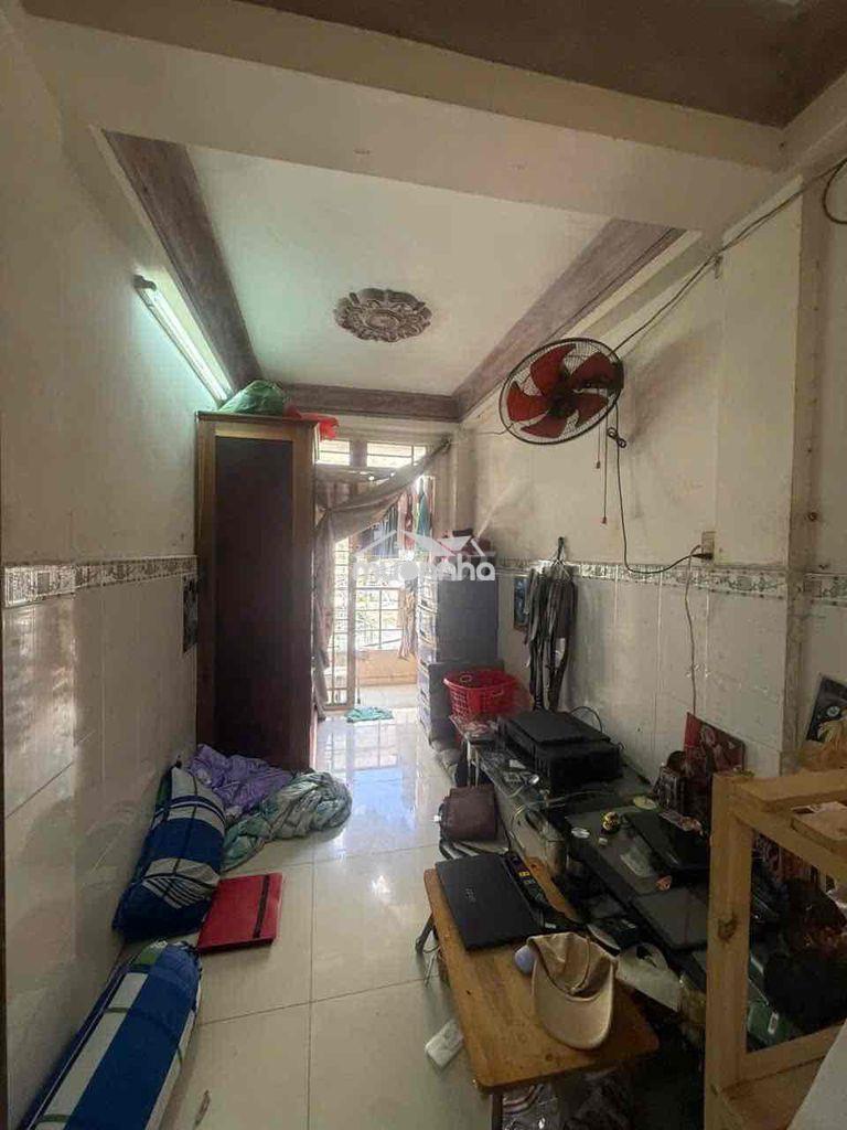 Khu vip lê quốc hưng - xe hơi đỗ cửa - 4