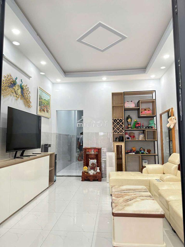 4,2x25 mới đẹp 2pn có sân sau hẻm 7m ô tô đậu gần chợ ba bầu