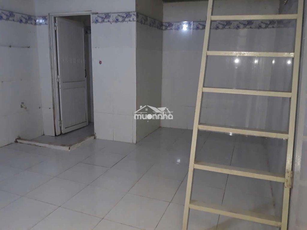 Cần cho thuê phòng có gác. - 2