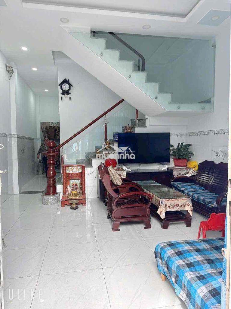 Nhà cho thuê đường 449 lê văn việt 1tr2l có 4pn 5wc giá 10tr/th