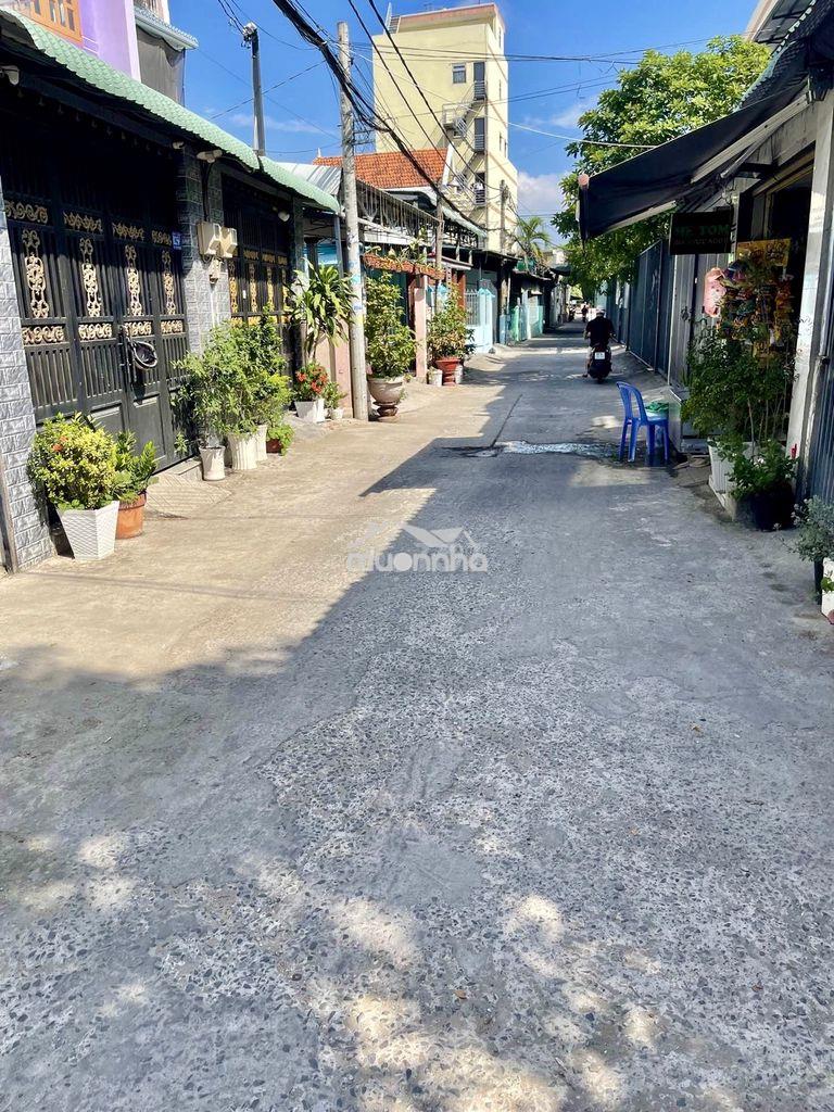 Bán nhà gần hẻm xe hơi – 5,8 x 15 - 4pn - 6wc - quốc lộ 50 - hơn 4 tỷ