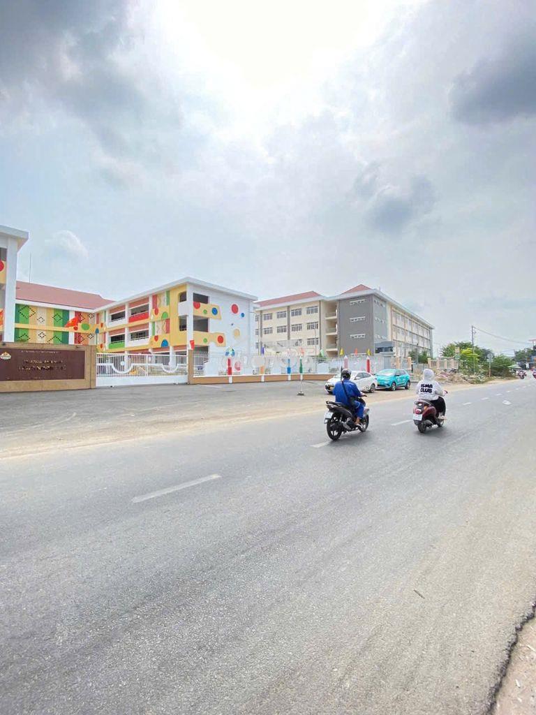 Cho thuê nhà chính chủ ,nhà mới đẹp, gần metro, vincom, khu cnc - 3