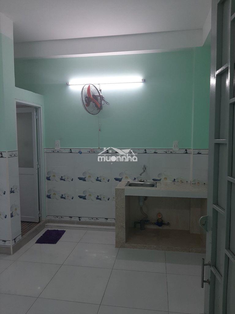 Phòng trọ chính chủ sạch sẽ thoáng mát, hiện đại, có chỗ để xe - 2