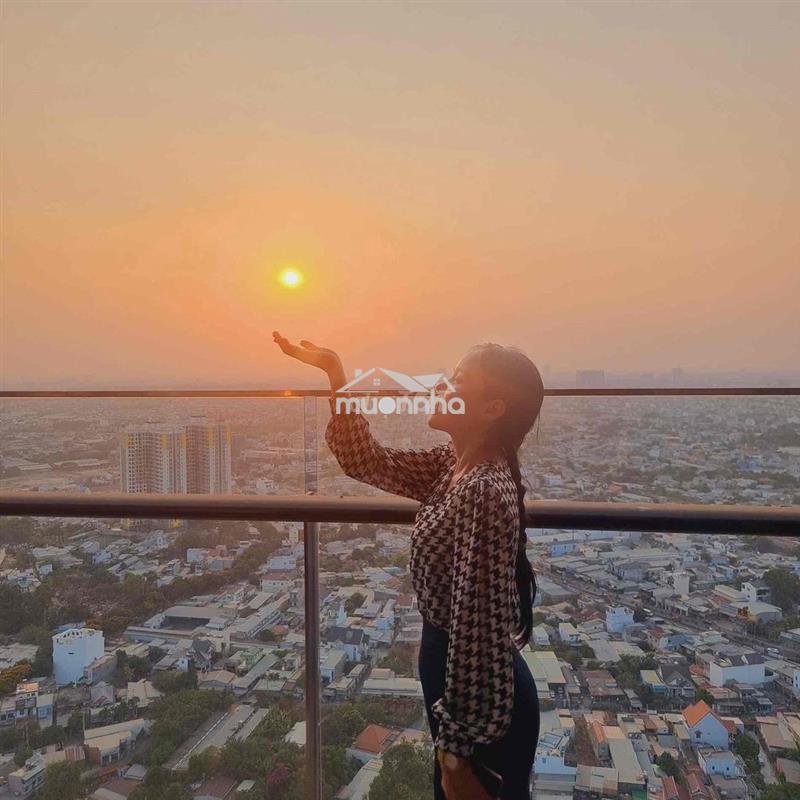 Chính chủ bán gấp căn 2pn2wc góc ht pearl giá 3.1 tỷ full nội thất