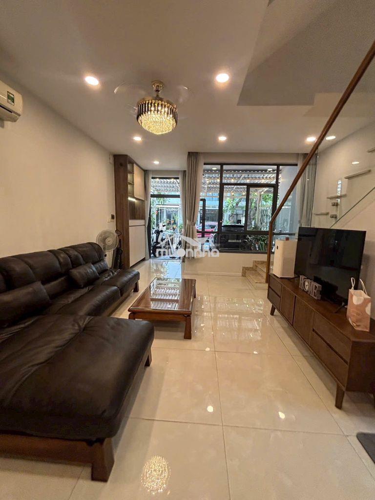 Nhà nguyên căn full nội thất ngay liên phường - đỗ xuân hợp