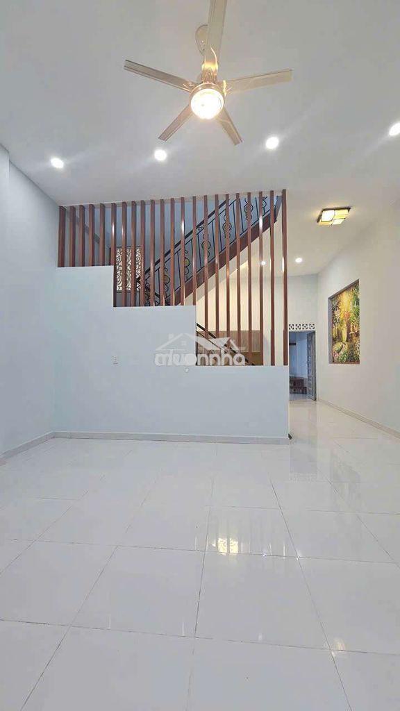 Nhỉnh 4 tỷ- ngang khủng 6m. dt 6x13- 1 lầu mới- đường số 4, pbhhb.