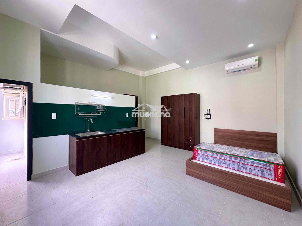 Phòng trọ ngay hoàng hoa thám, sát sân bay, ban công, cửa sổ trời - 4