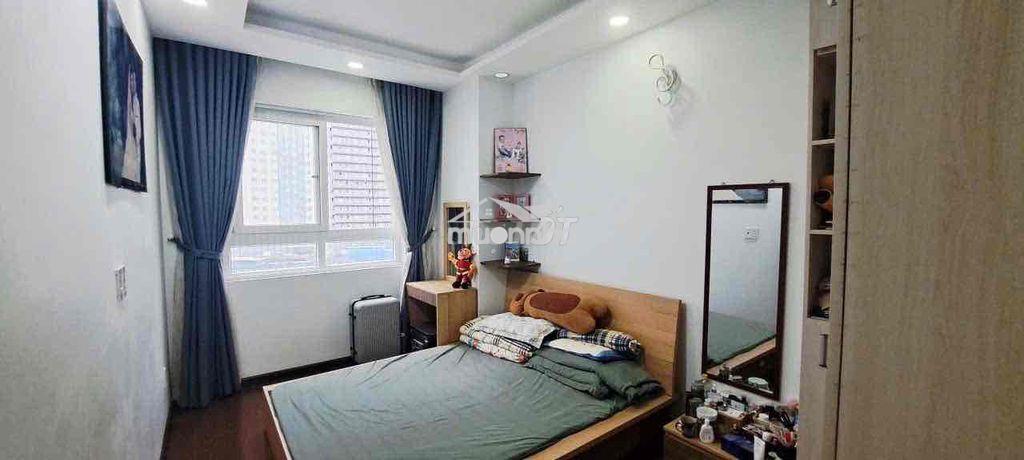 Căn 2pn có nội thất giá tốt, 12tr, cc topa city, quận - 2