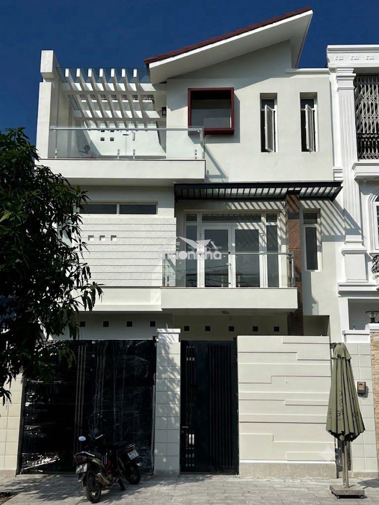 Nhà mặt tiền đường đẹp👉gara 3 lầu để ở_văn phòng công ty gần công viên