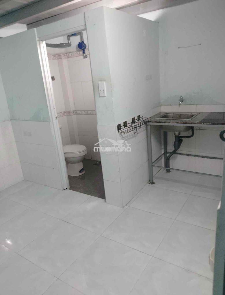 Phòng tro phan van hon gan kcn tan binh thoang mat - 2