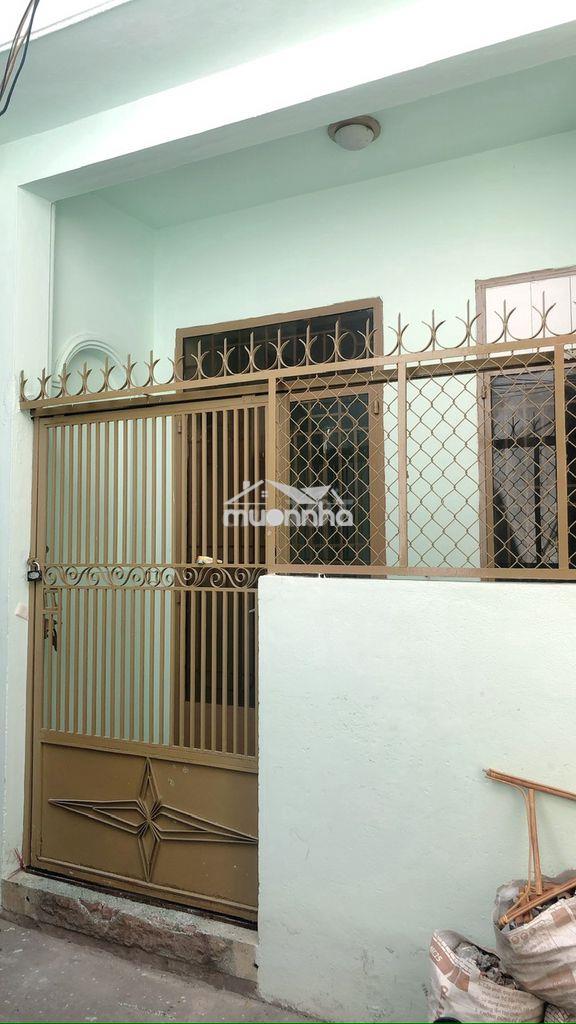 Chính chủ 33m2 gồm1 pk 1pn 1wc bếp và có chỗ để xe máy phơi đồ