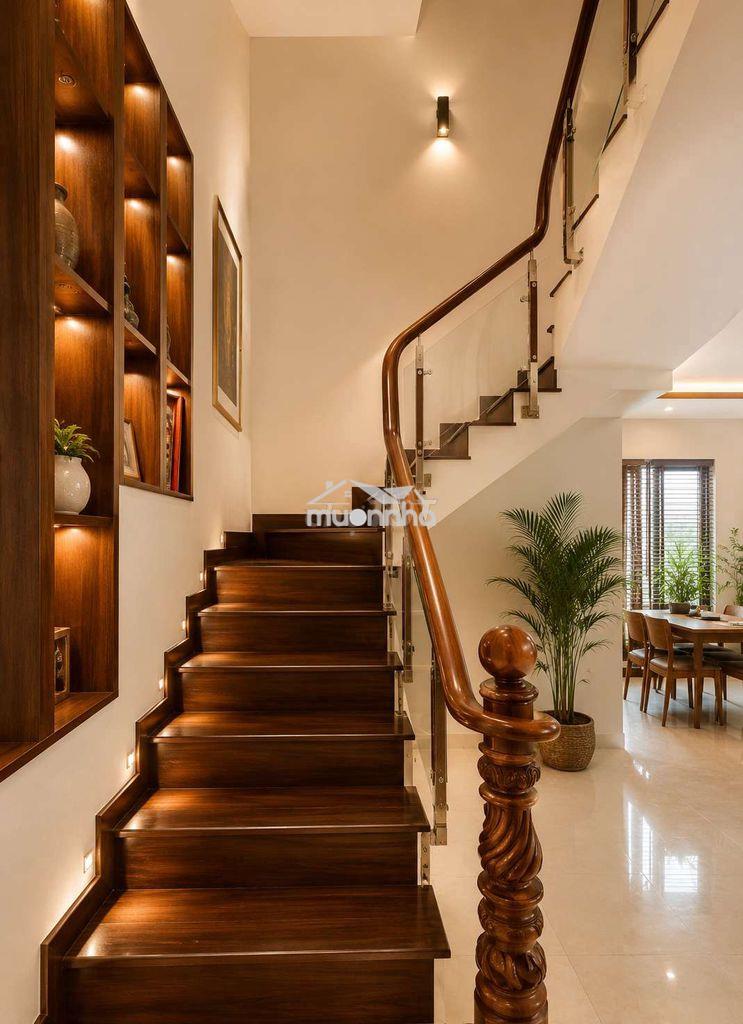 Nhà ngay đường phạm đăng giảng lê trọng tấn 5x18 4tần đưỡng xe tải t - 4