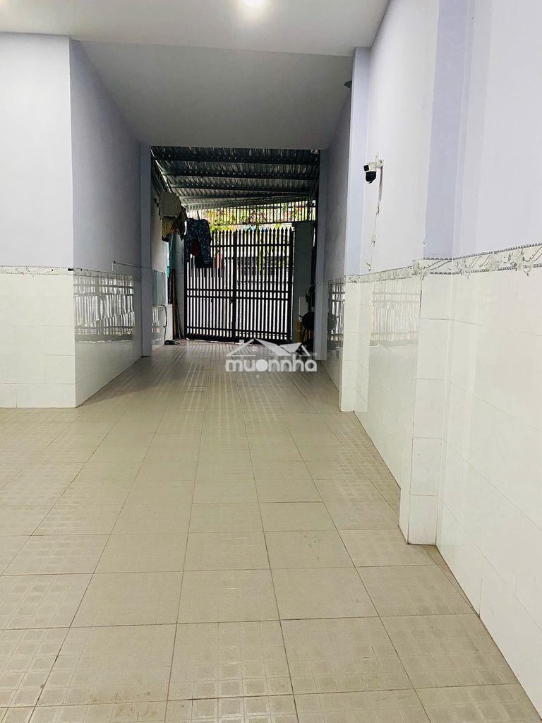 Cho thuê nhà mặt tiền đường hoàng cầm, p đông hòa, 8 triệu