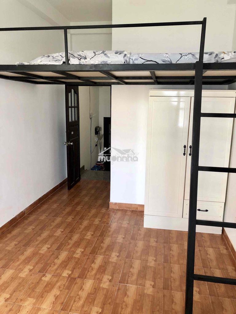 Phòng trọ ngay công viên lê thị riêng, tô hiến thành, bancon, gác lửng - 4