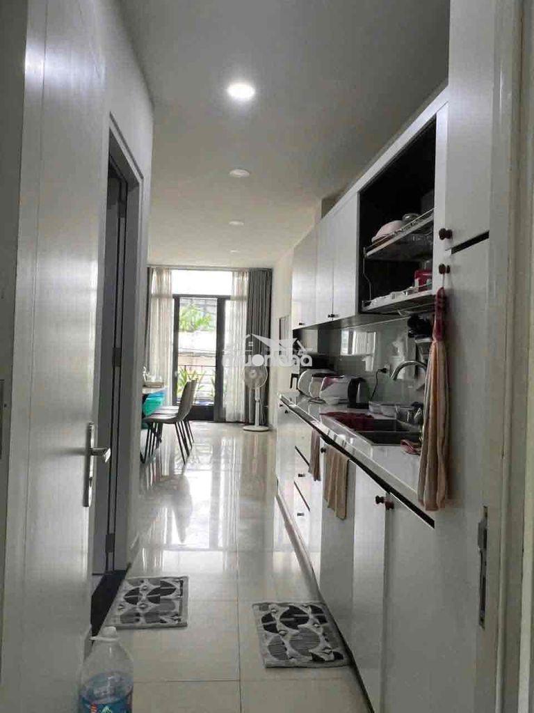 Cho thuê nhà nguyên căn nguyễn hữu cảnh - 3 tầng - hẻm oto - - 4